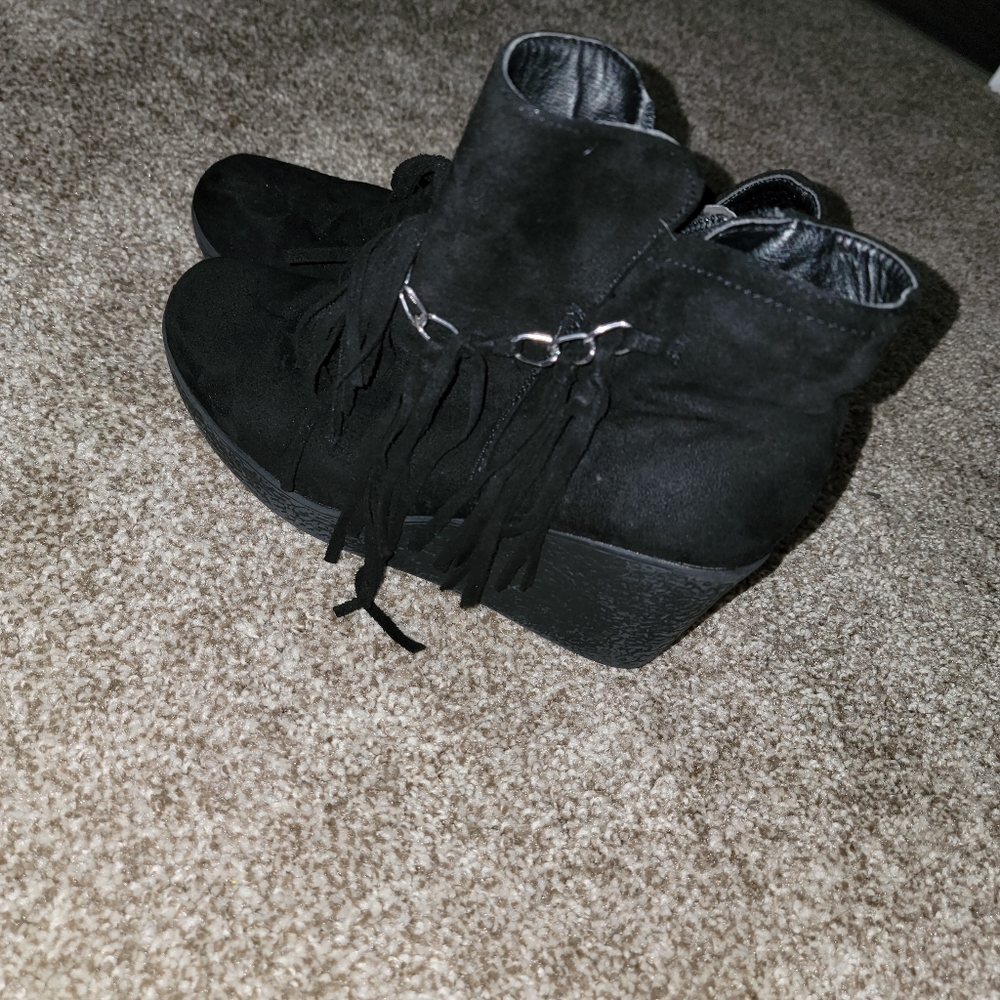PIERRE DUMAS WEDGES